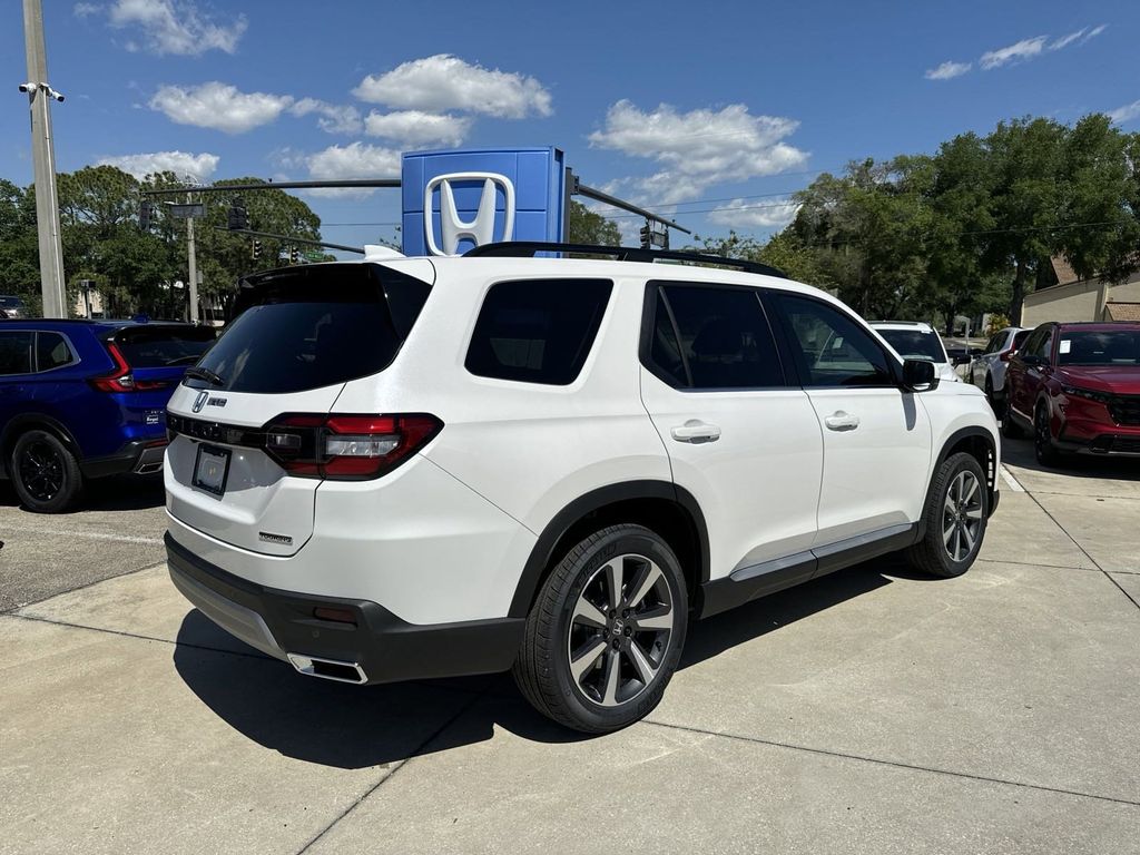 new 2025 Honda Pilot car, priced at $47,429