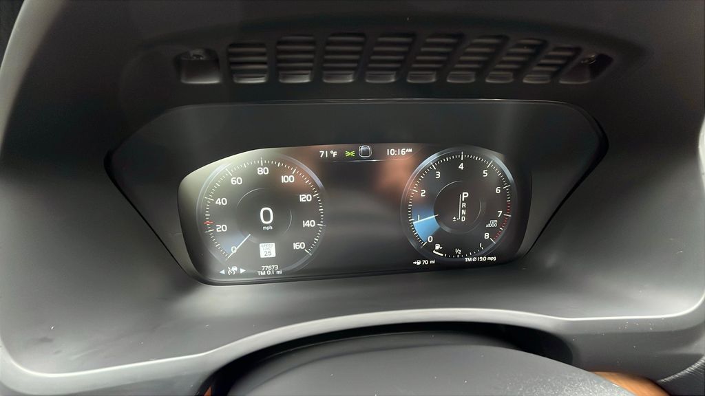 used 2022 Volvo XC90 car, priced at $35,400