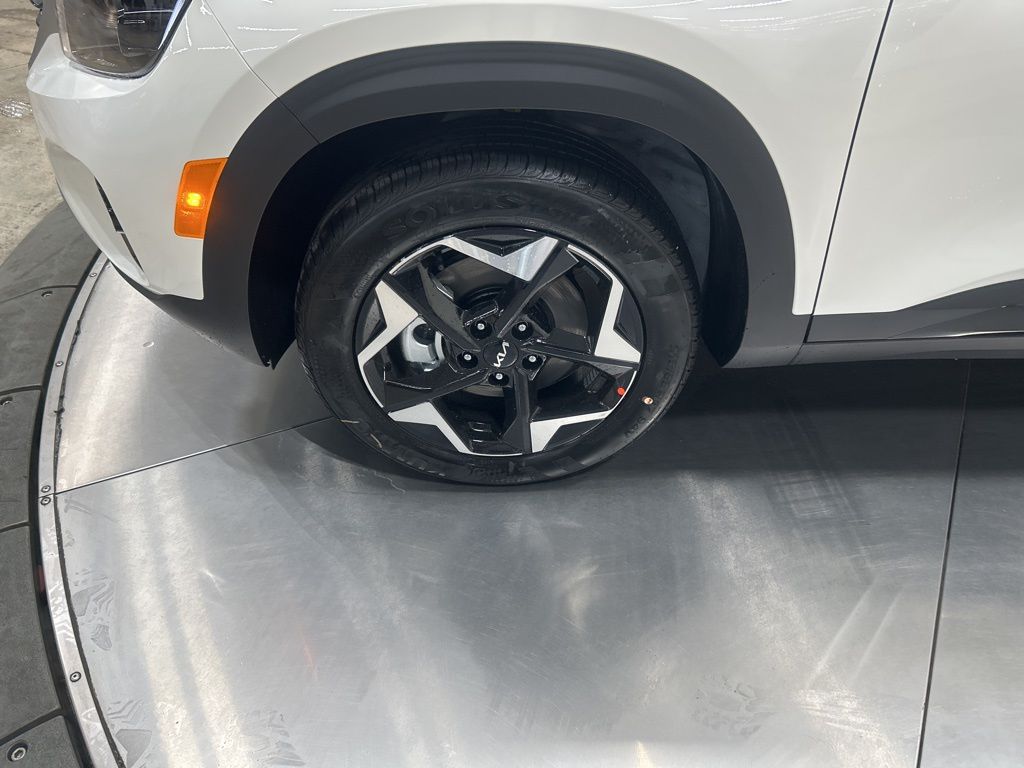 new 2026 Kia Seltos car, priced at $28,053