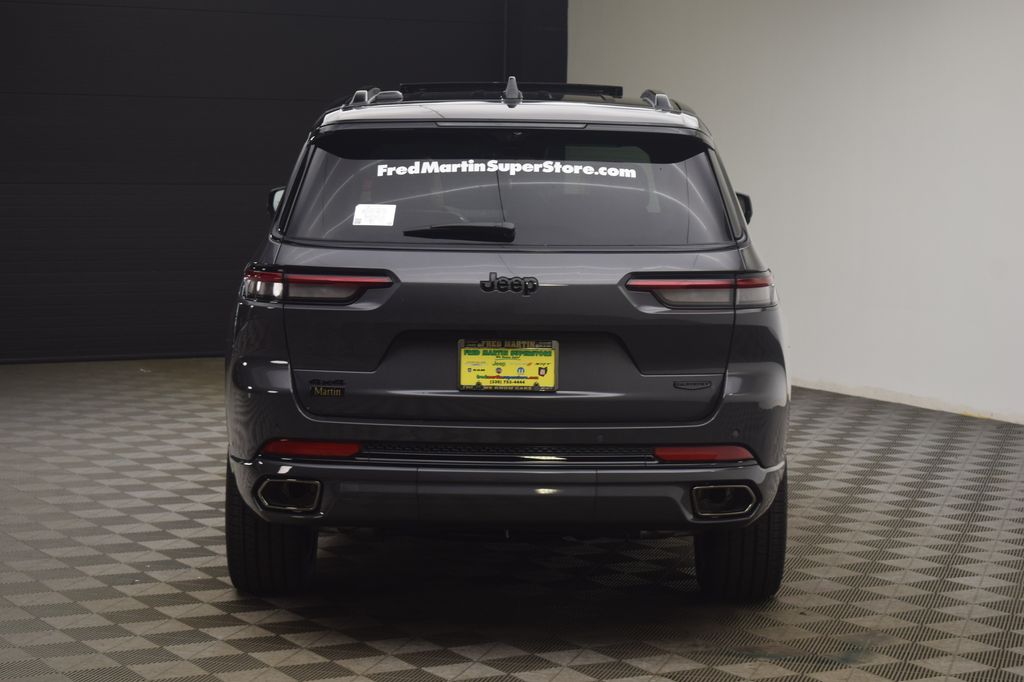 new 2025 Jeep Grand Cherokee L car, priced at $70,107