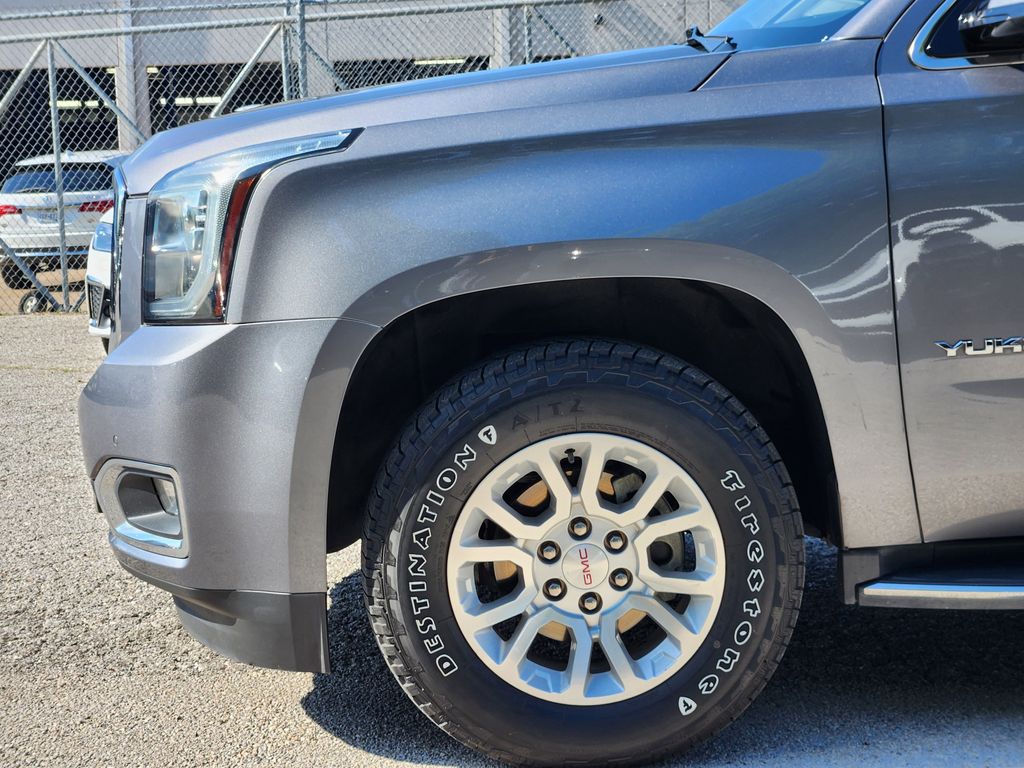 used 2018 GMC Yukon car, priced at $26,954