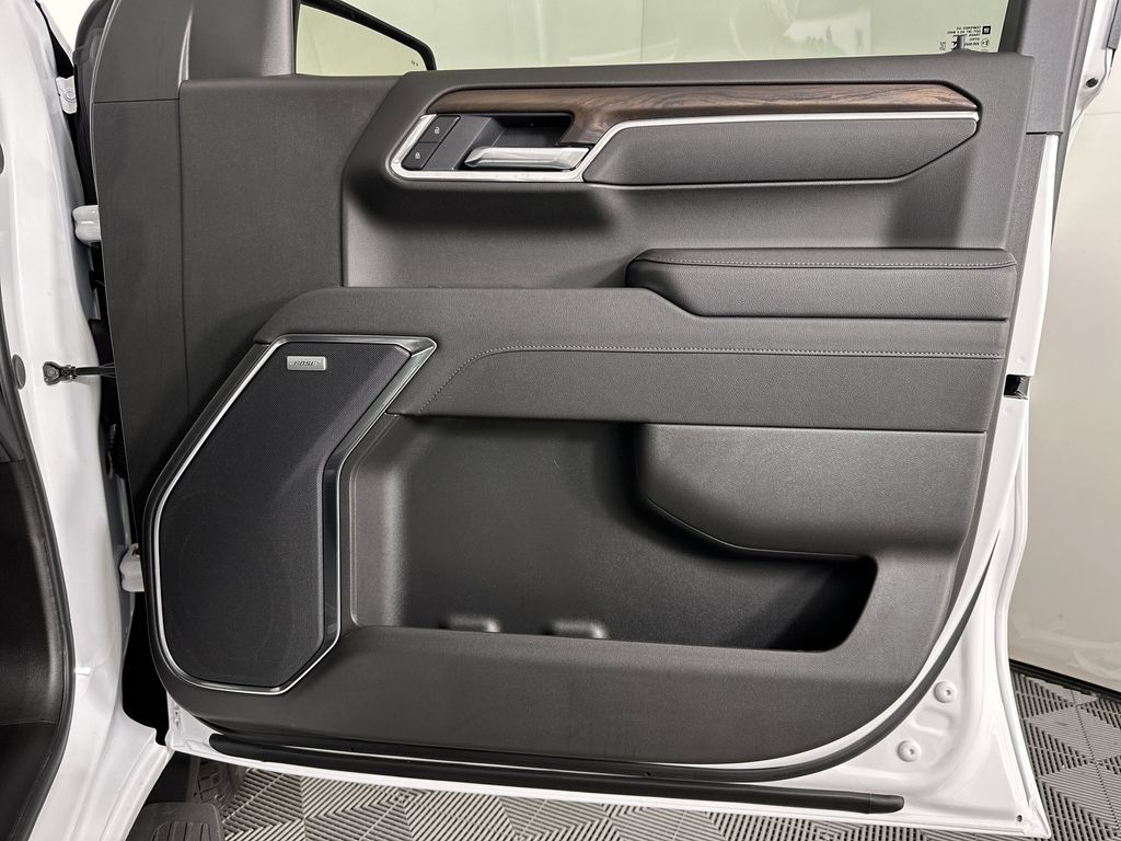 new 2025 GMC Sierra 1500 car, priced at $57,624