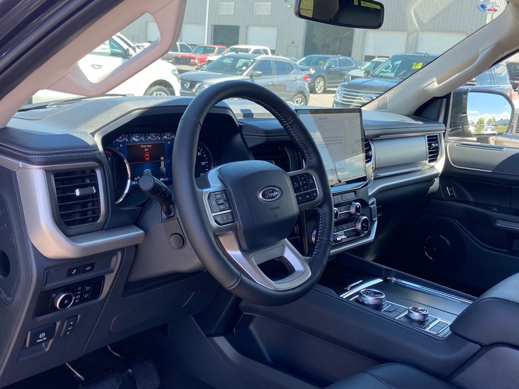 new 2024 Ford Expedition car, priced at $60,271