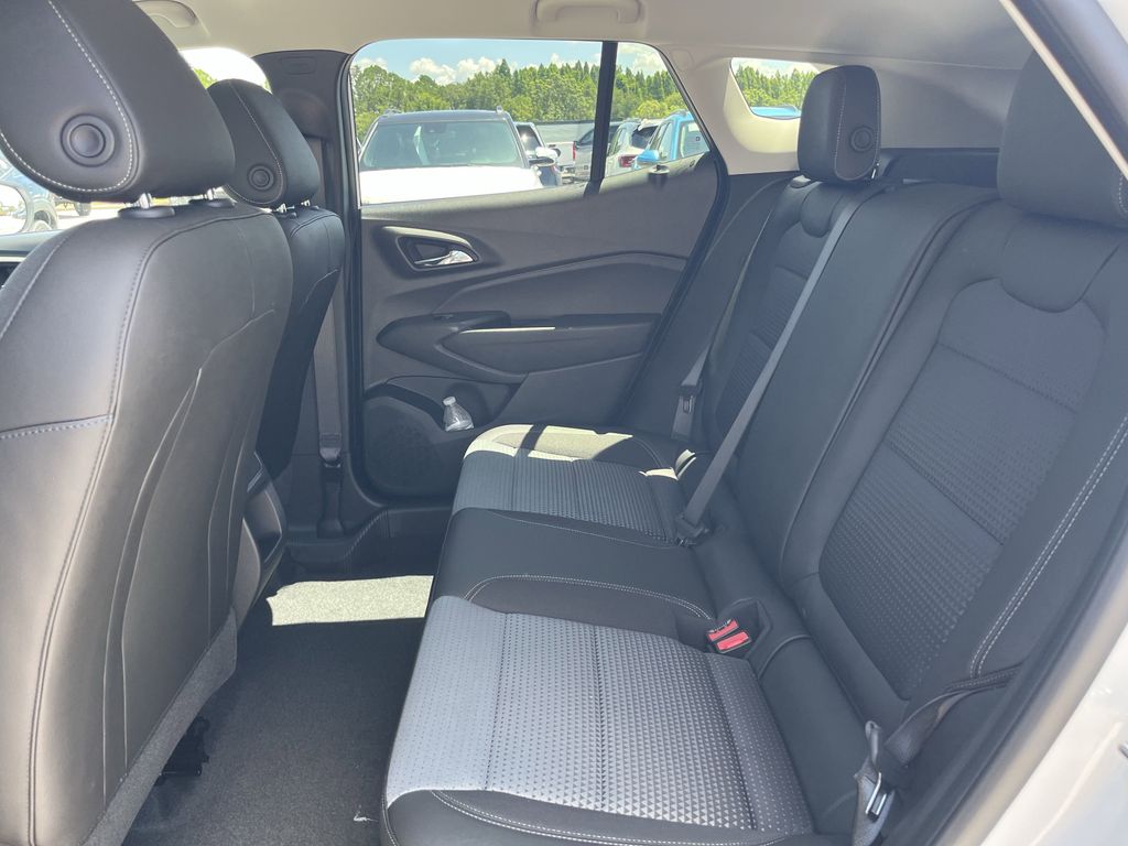 new 2025 Chevrolet Trax car, priced at $22,862