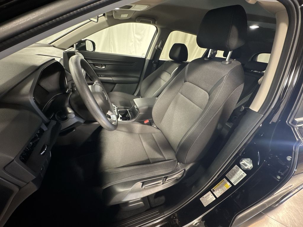 used 2025 Honda CR-V car, priced at $31,300