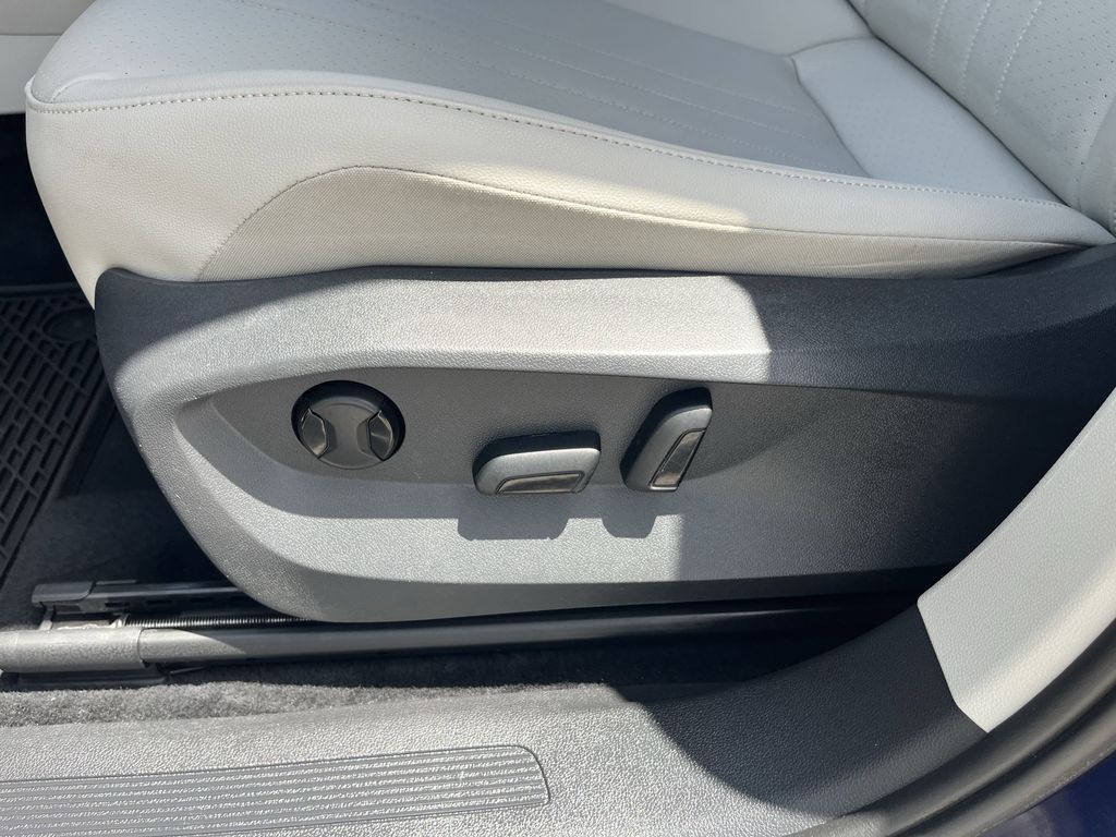 used 2022 Volkswagen Tiguan car, priced at $16,492
