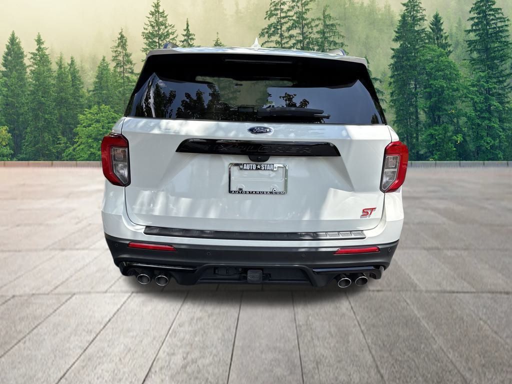 used 2022 Ford Explorer car, priced at $40,000