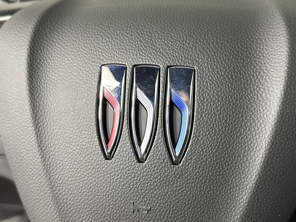 new 2025 Buick Envista car, priced at $31,085