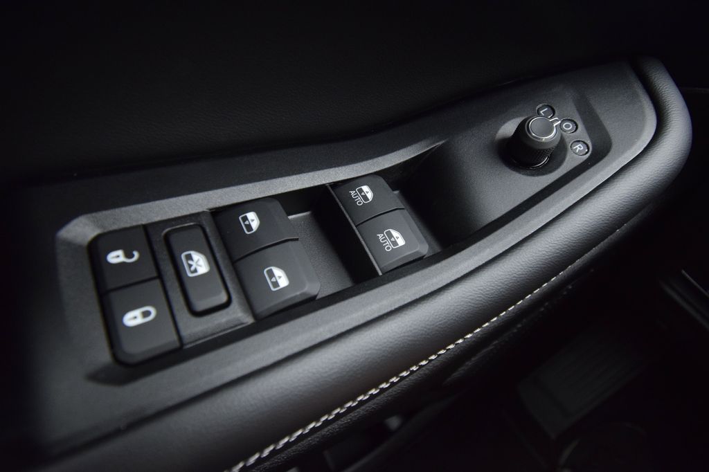 new 2025 Jeep Grand Cherokee car, priced at $45,285