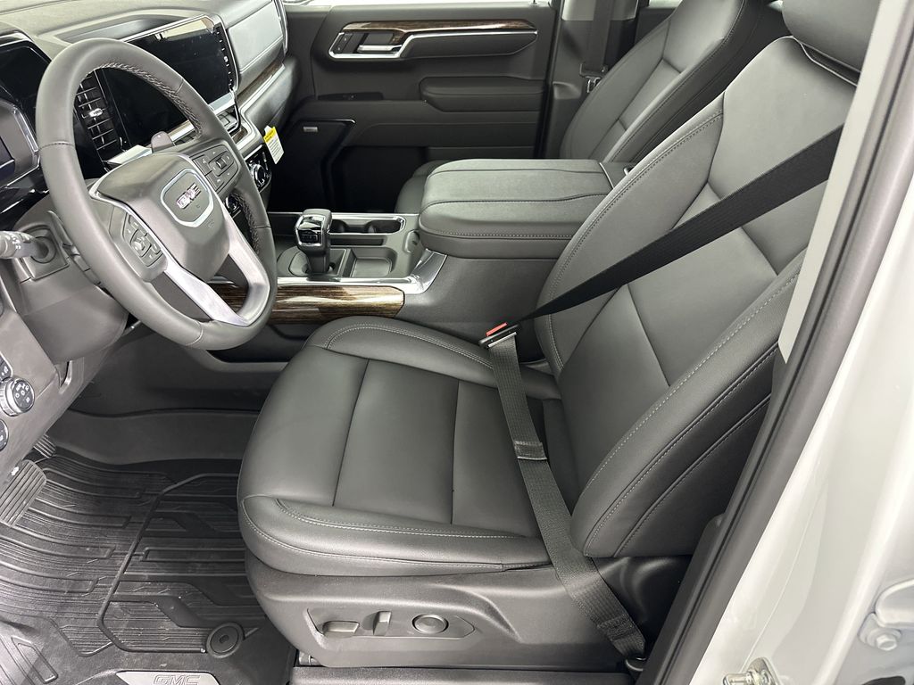 new 2025 GMC Sierra 1500 car, priced at $61,284