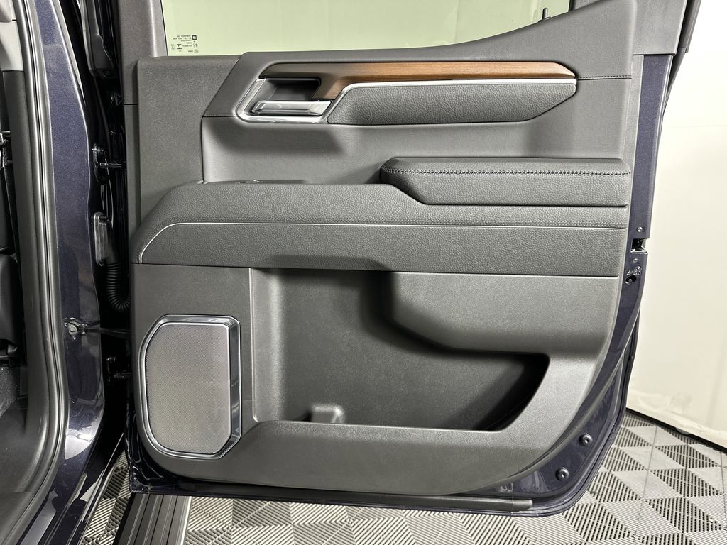 new 2025 GMC Sierra 1500 car, priced at $68,494