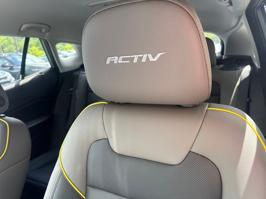 new 2025 Chevrolet Trax car, priced at $25,895
