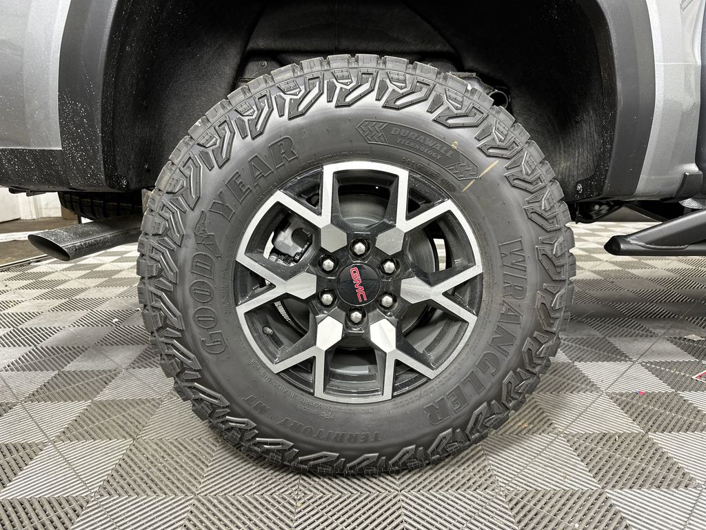 new 2025 GMC Canyon car, priced at $54,465