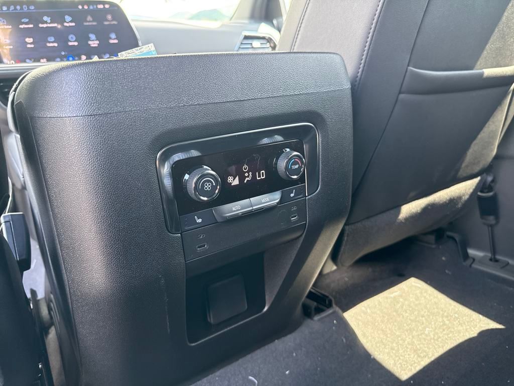 new 2025 Chevrolet Suburban car, priced at $75,380