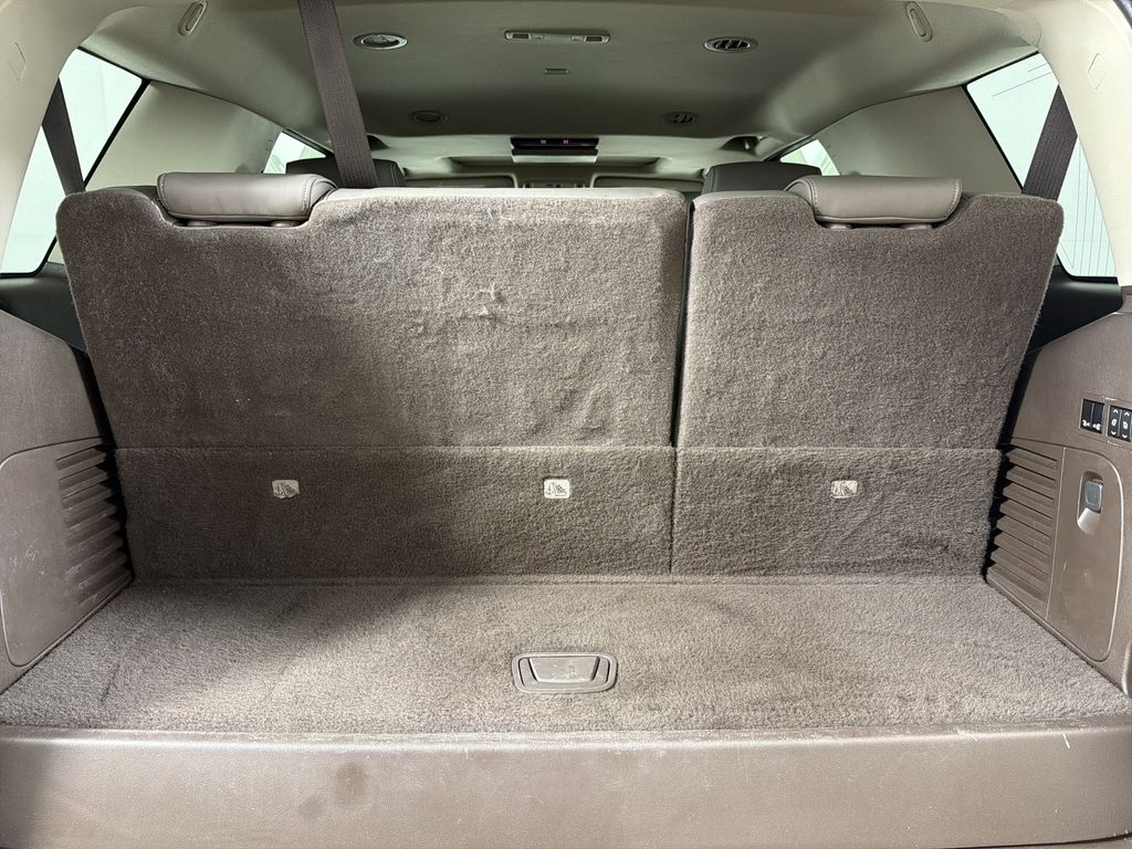 used 2019 GMC Yukon car, priced at $37,995