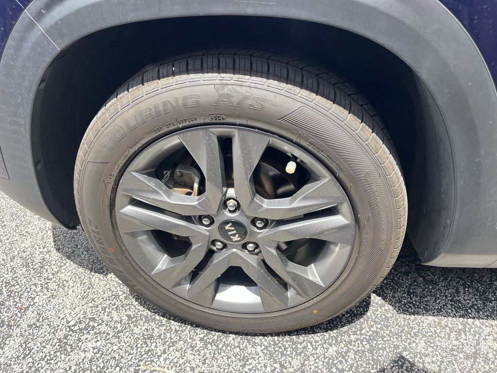 used 2021 Kia Seltos car, priced at $15,991