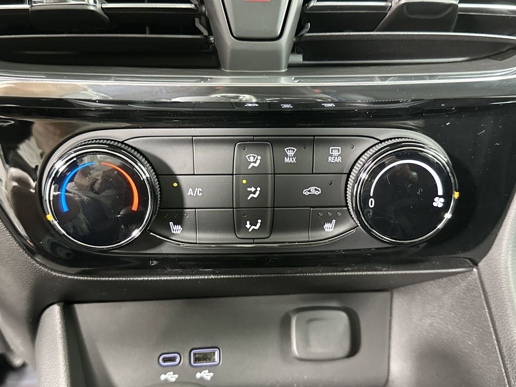new 2026 Buick Encore GX car, priced at $32,475