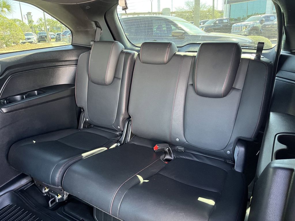 used 2023 Honda Odyssey car, priced at $33,594