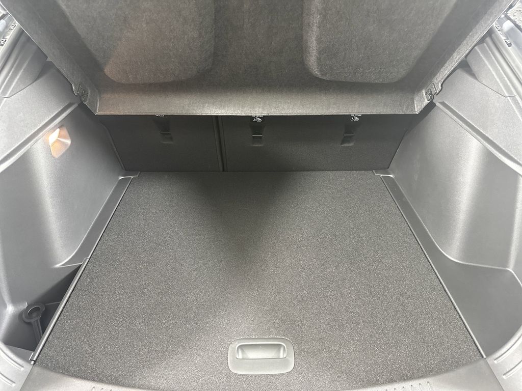 new 2025 Buick Envista car, priced at $26,070