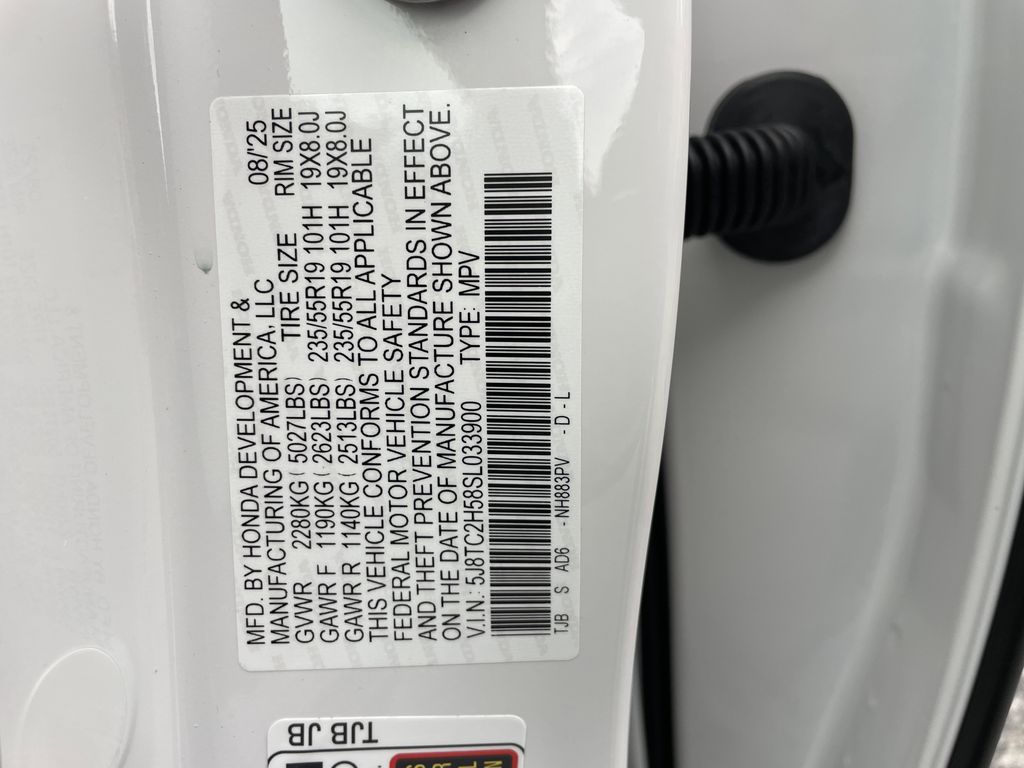 new 2025 Acura RDX car, priced at $46,951