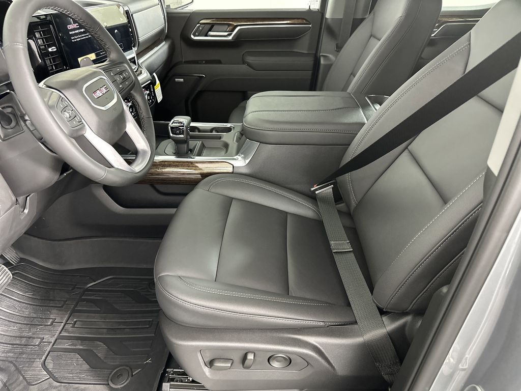 new 2025 GMC Sierra 1500 car, priced at $60,224