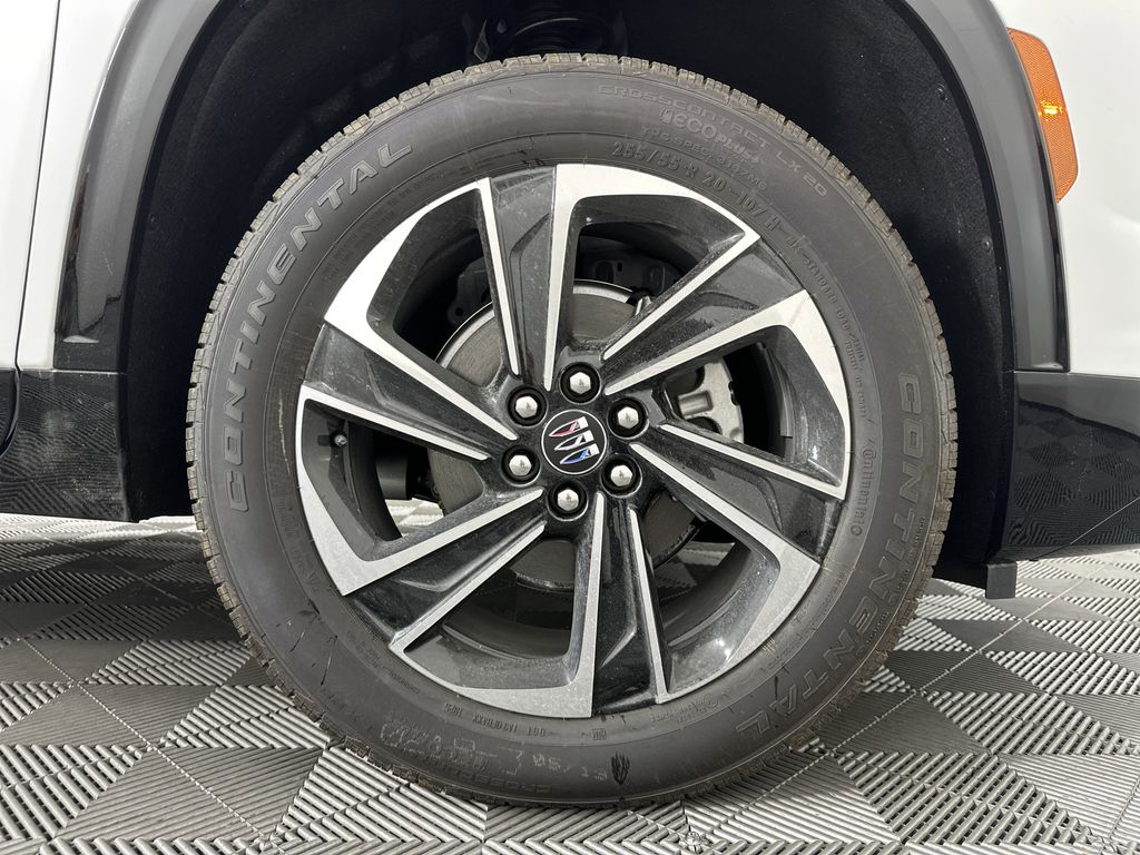 new 2025 Buick Enclave car, priced at $46,335