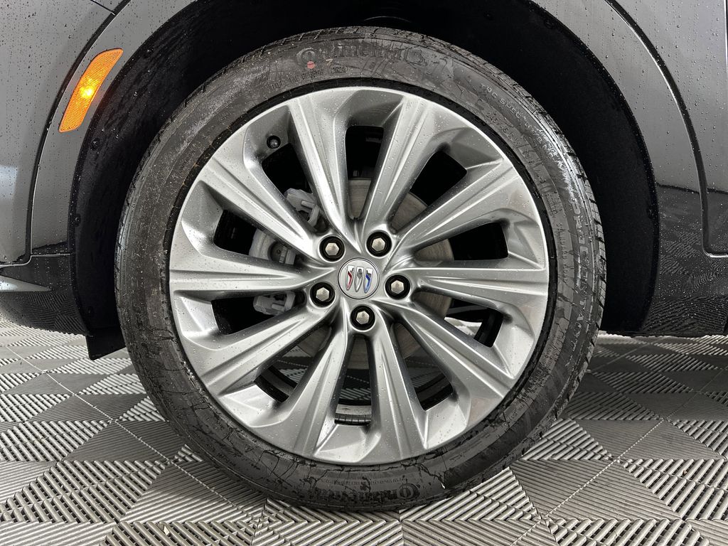 new 2025 Buick Envista car, priced at $31,085