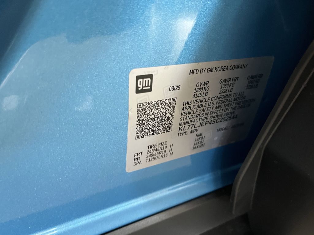 new 2025 Chevrolet Trax car, priced at $27,048