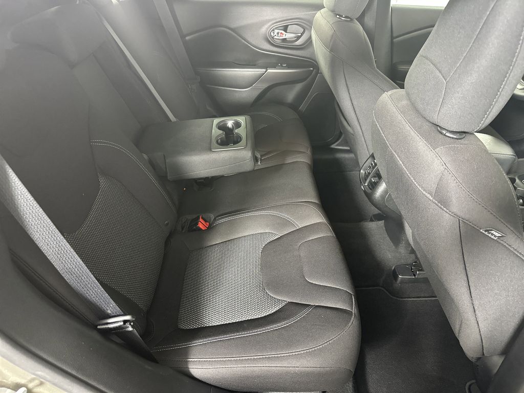 used 2019 Jeep Cherokee car, priced at $15,579