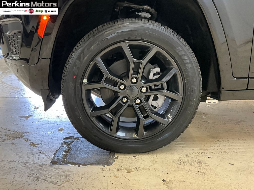 new 2025 Jeep Grand Cherokee car, priced at $61,209