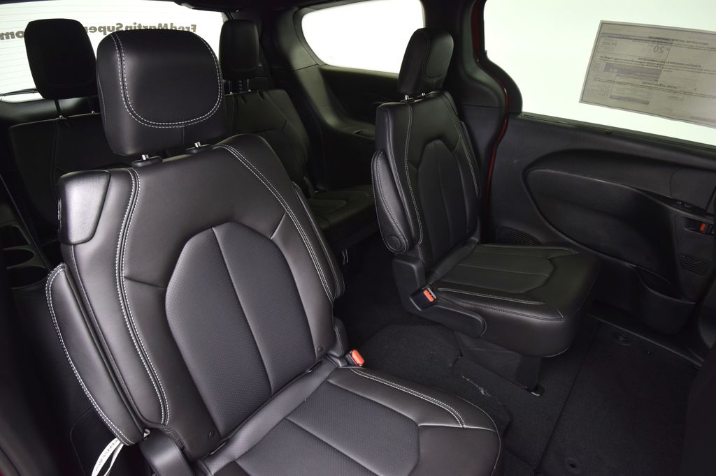 new 2026 Chrysler Pacifica car, priced at $43,561