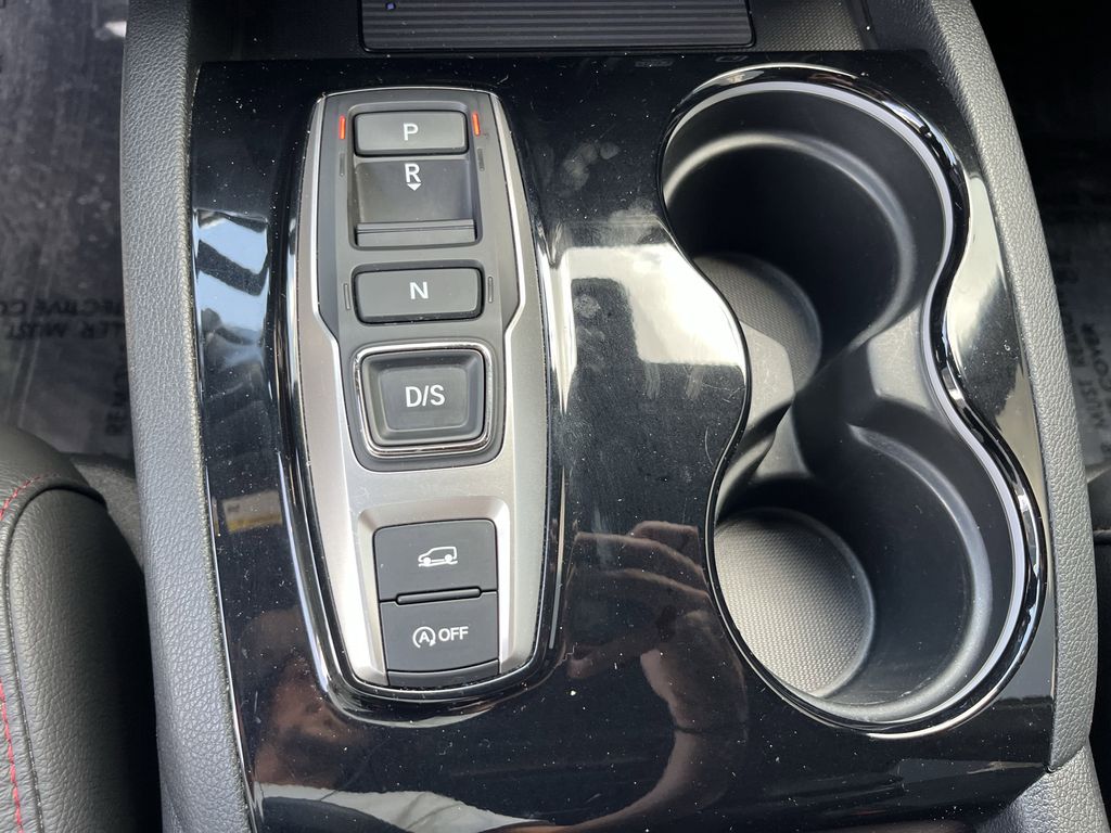 used 2022 Honda Pilot car, priced at $35,995