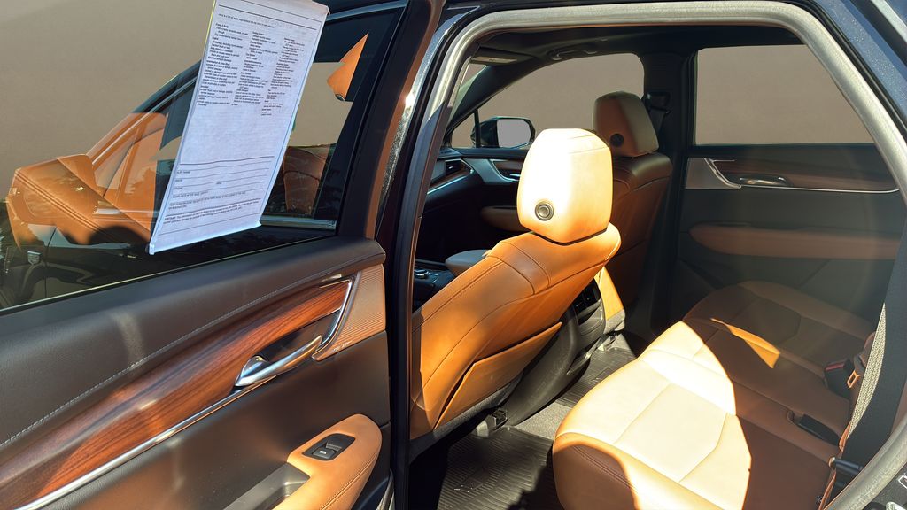 used 2022 Cadillac XT5 car, priced at $36,900