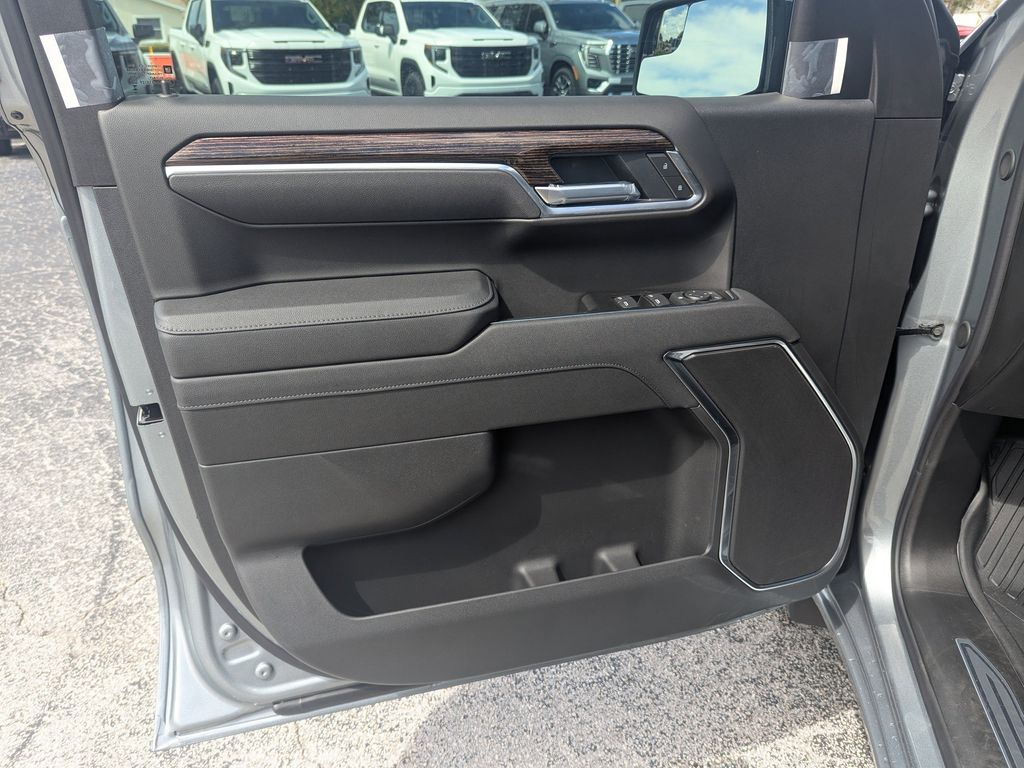 new 2026 GMC Sierra 1500 car, priced at $45,736