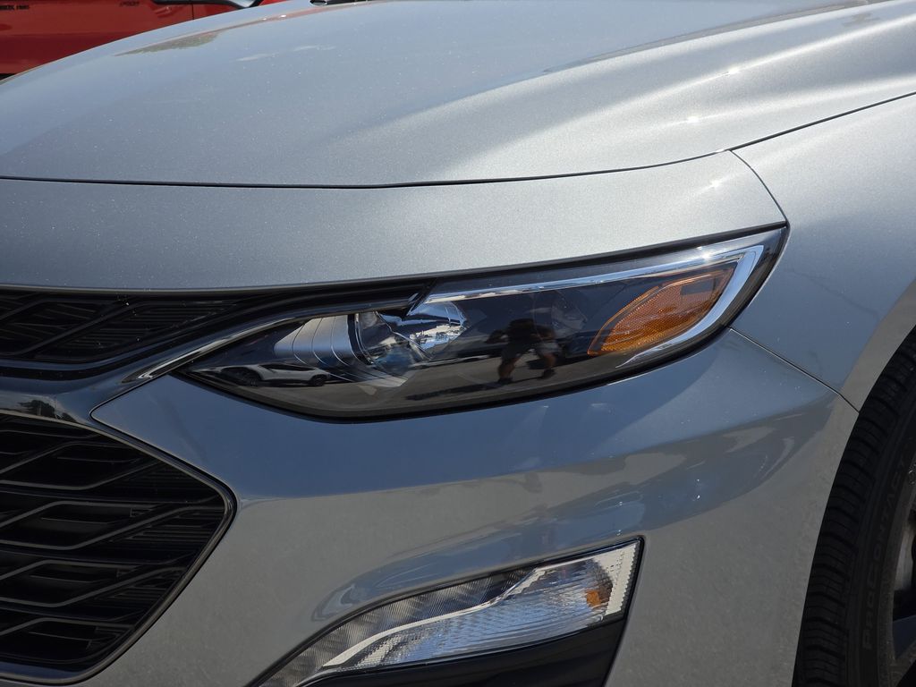 new 2025 Chevrolet Malibu car, priced at $30,790