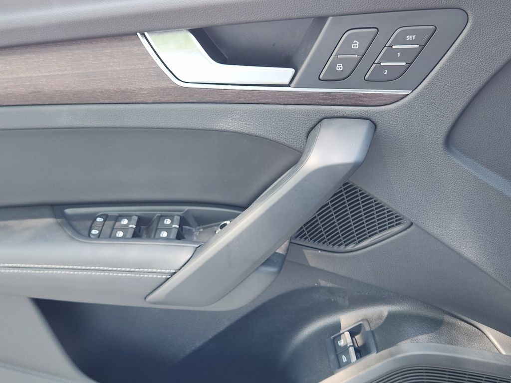 used 2022 Audi Q5 e car, priced at $37,372