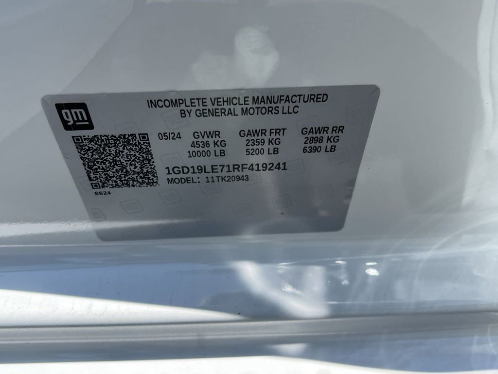 new 2024 GMC Sierra 2500HD car, priced at $48,933