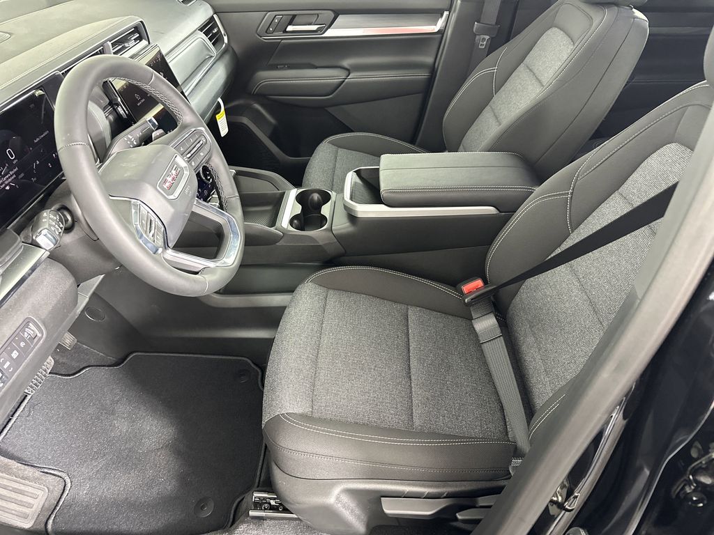 new 2025 GMC Terrain car, priced at $28,890