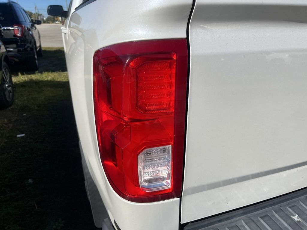 used 2018 Chevrolet Silverado 1500 car, priced at $37,911