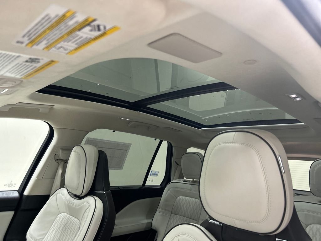 used 2024 Lincoln Aviator car, priced at $67,914