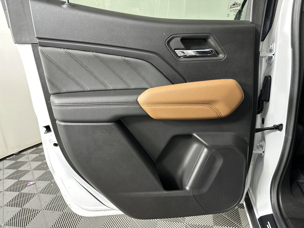 used 2023 GMC Canyon car, priced at $40,963