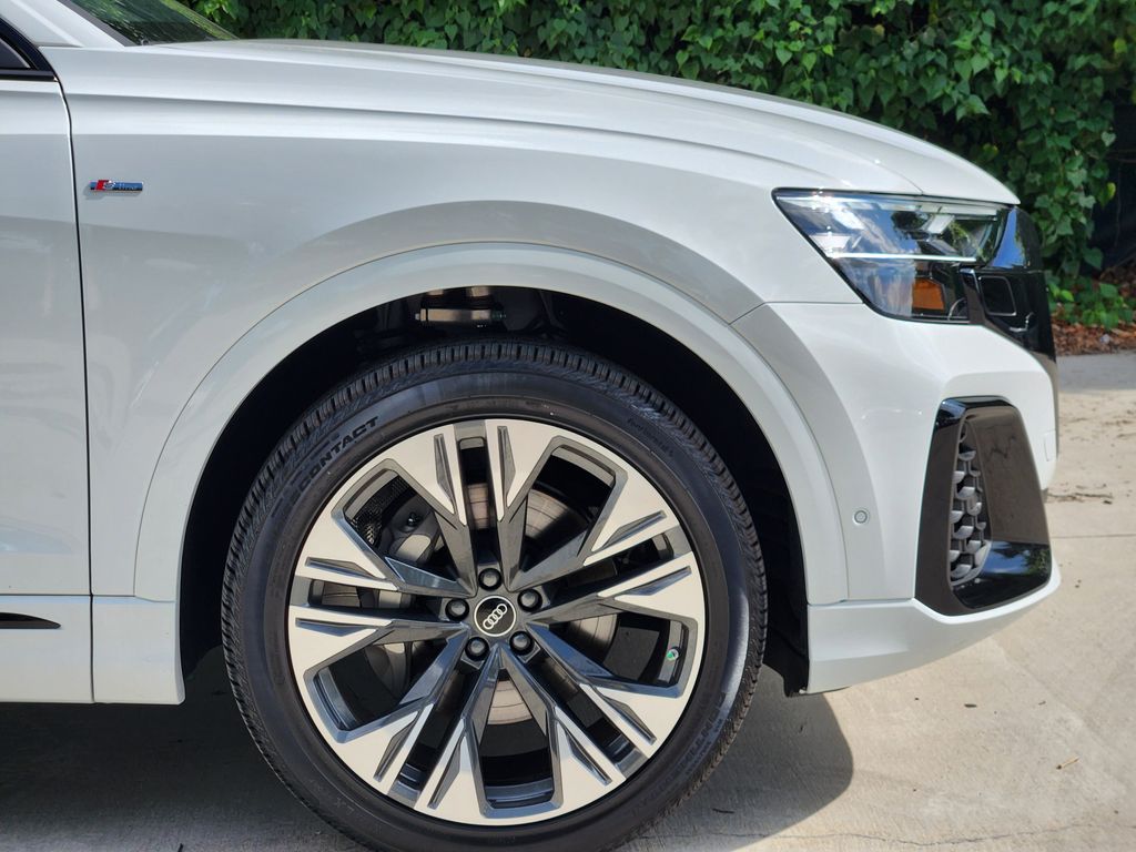 new 2025 Audi Q8 car, priced at $85,215