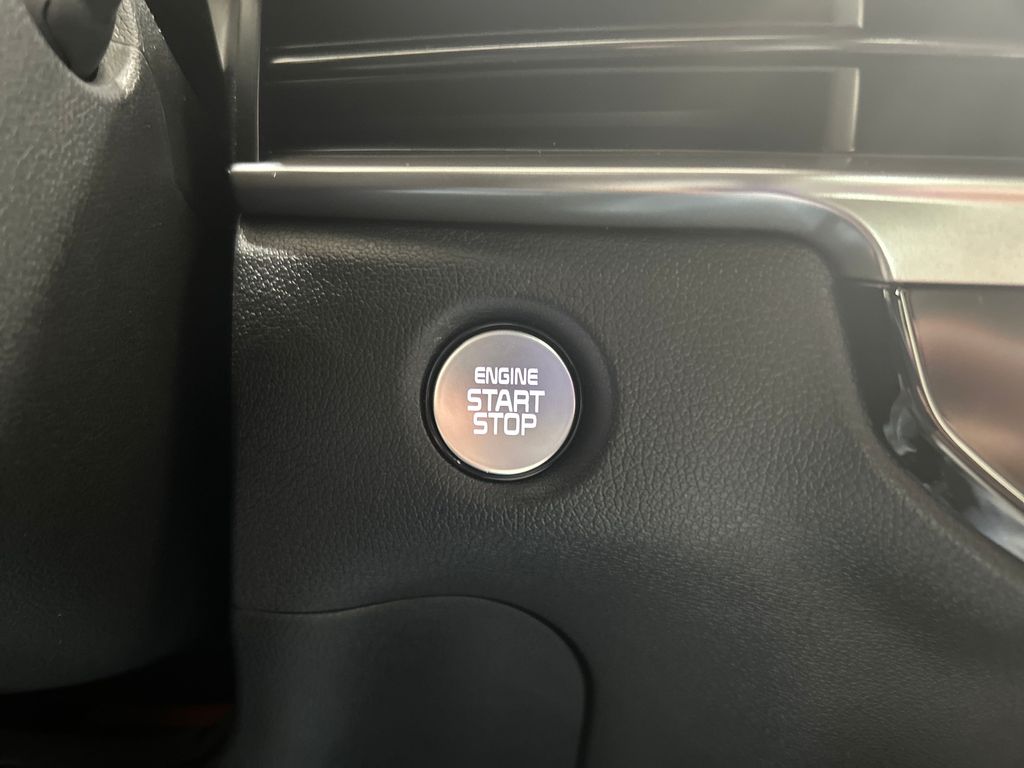 new 2025 Kia Sorento car, priced at $38,602
