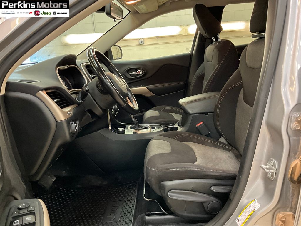 used 2018 Jeep Cherokee car, priced at $17,400