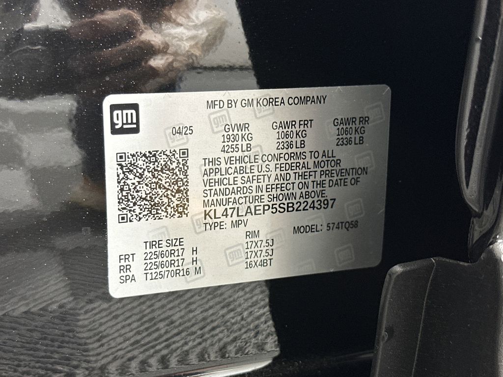 new 2025 Buick Envista car, priced at $27,375