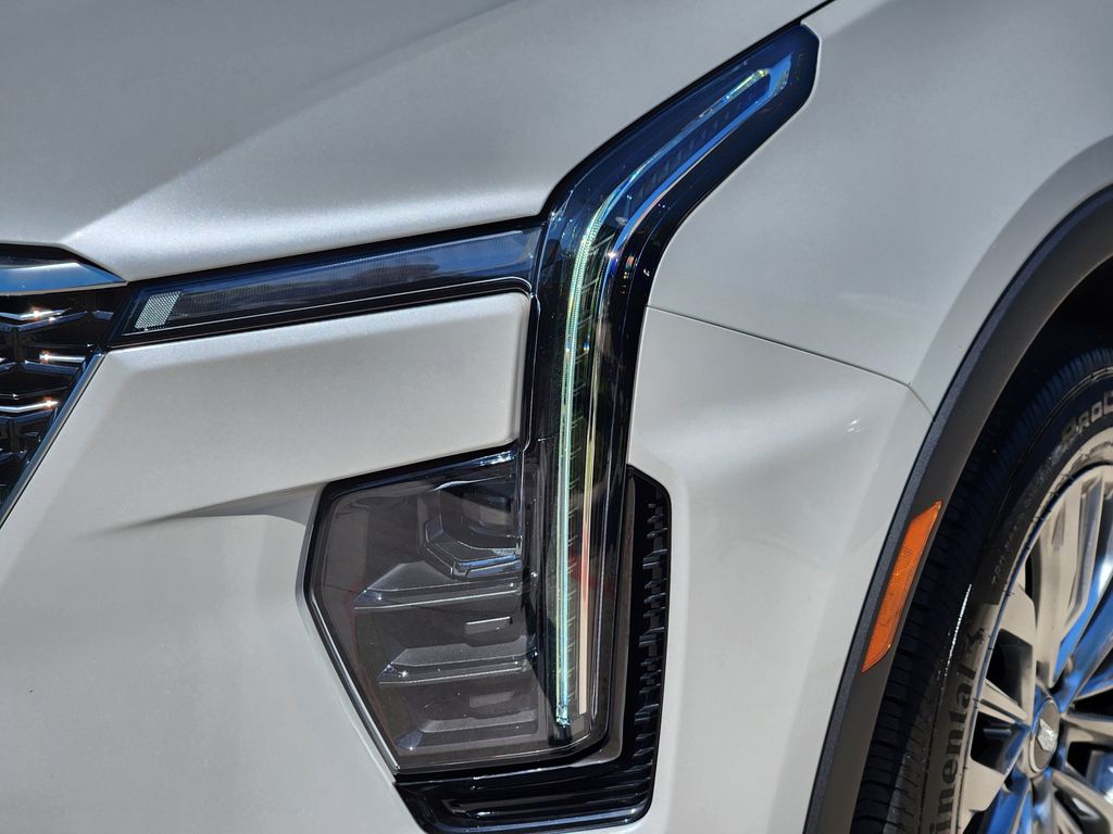 used 2024 Cadillac XT4 car, priced at $36,304
