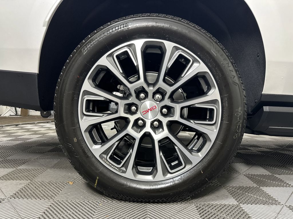 new 2025 GMC Yukon XL car, priced at $92,359