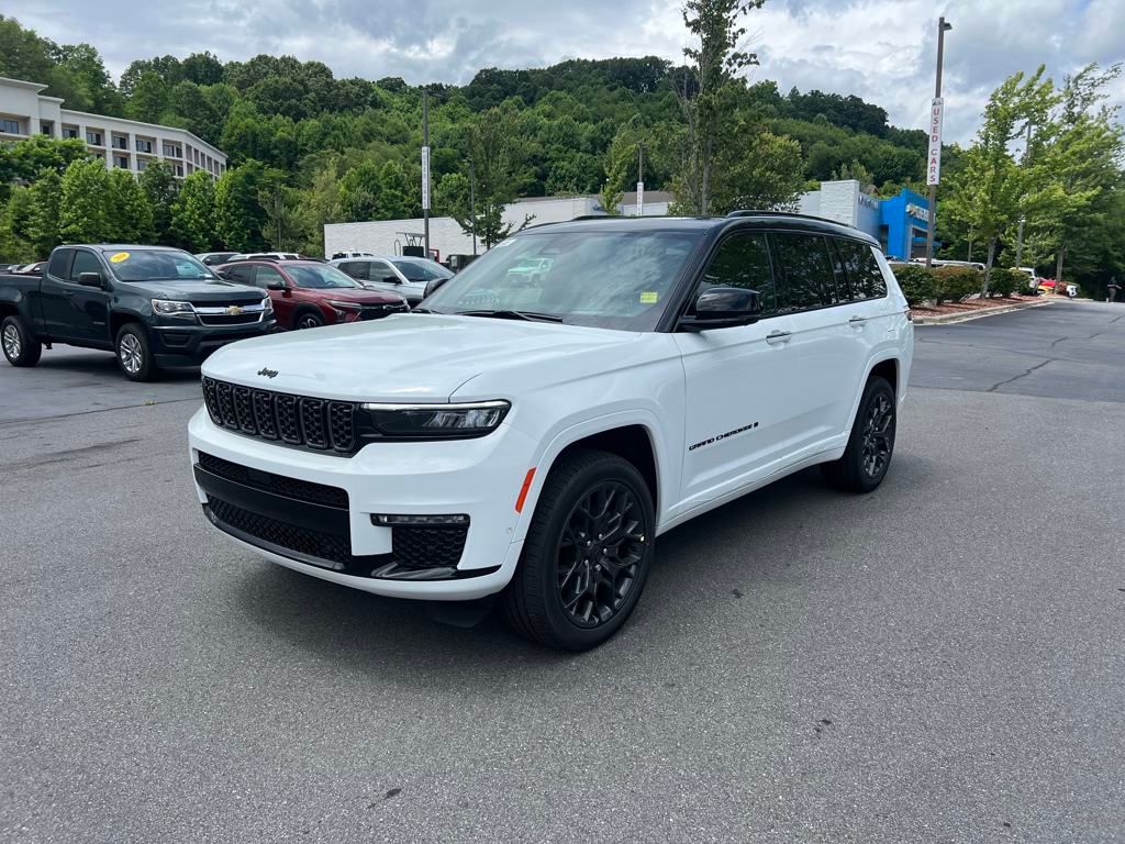 new 2025 Jeep Grand Cherokee L car, priced at $67,326
