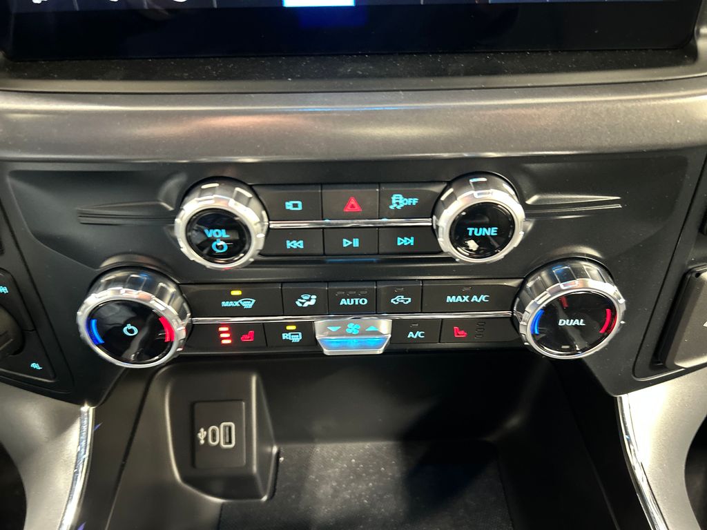 new 2025 Ford F-150 car, priced at $55,211
