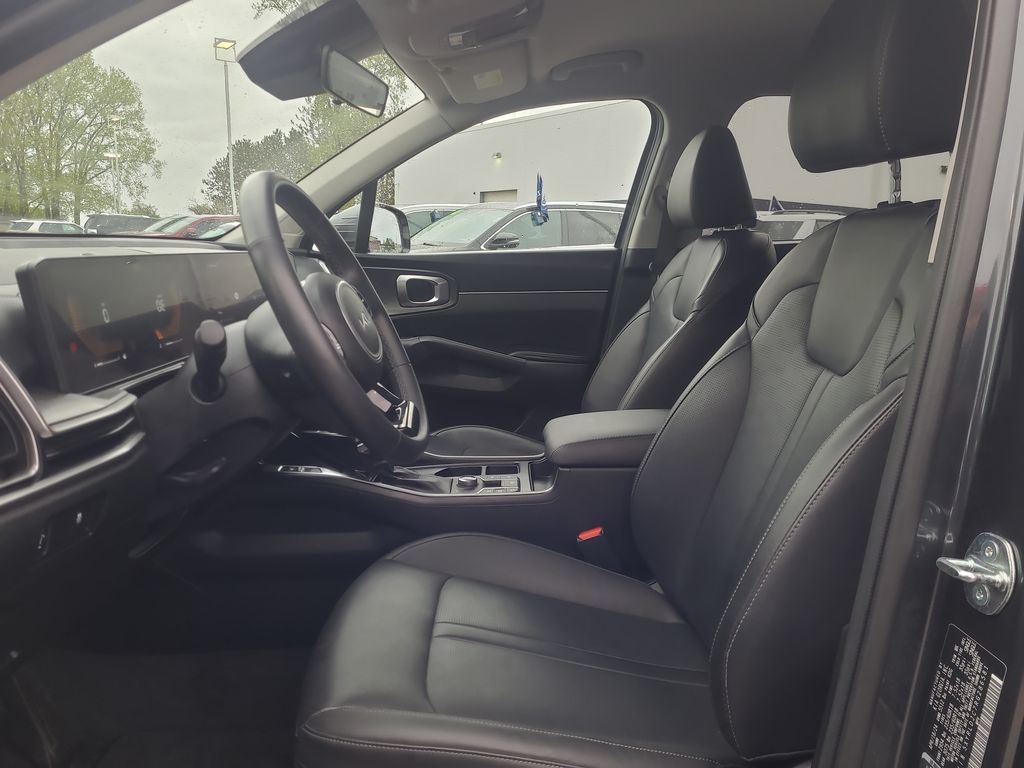 used 2024 Kia Sorento car, priced at $32,462
